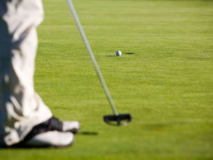ゴルフ　パター　距離感　練習　コツ